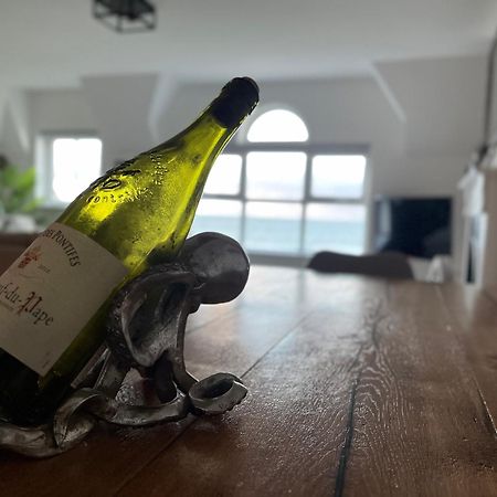 Sound Of The Sea - Penthouse In Portrush Appartement Buitenkant foto