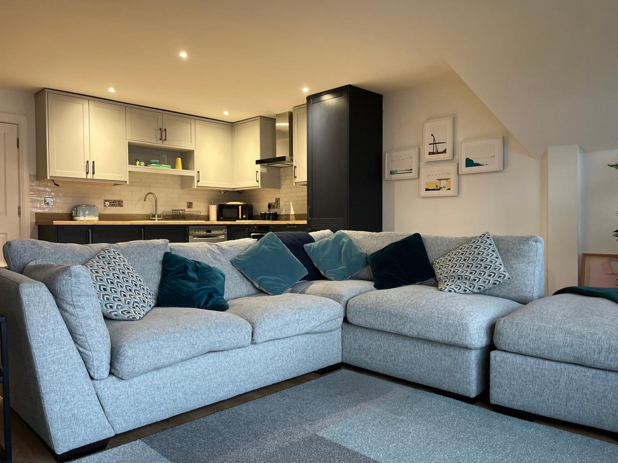 Sound Of The Sea - Penthouse In Portrush Appartement Buitenkant foto