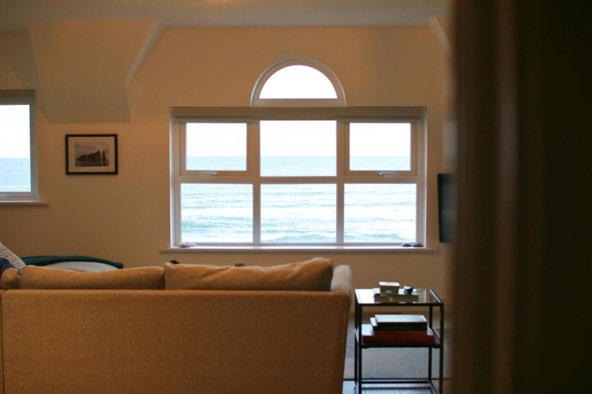 Sound Of The Sea - Penthouse In Portrush Appartement Buitenkant foto