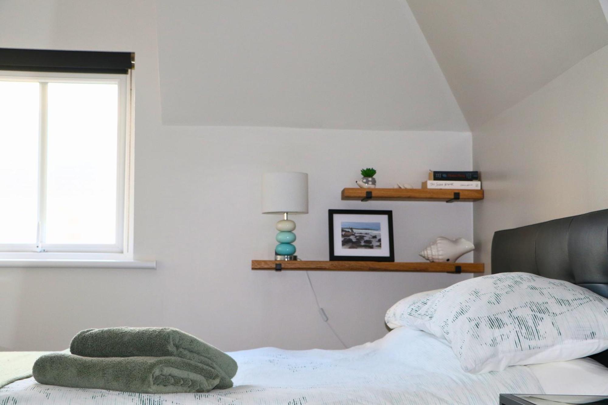 Sound Of The Sea - Penthouse In Portrush Appartement Buitenkant foto